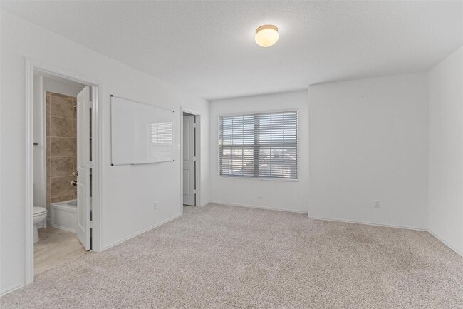 Building Photo - 1324 Chad Dr