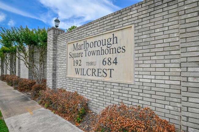 Building Photo - 306 Wilcrest Dr