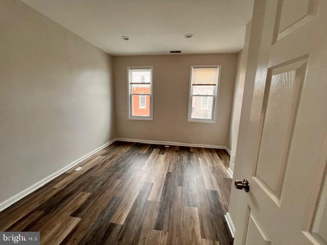 Building Photo - 204 N Rose St
