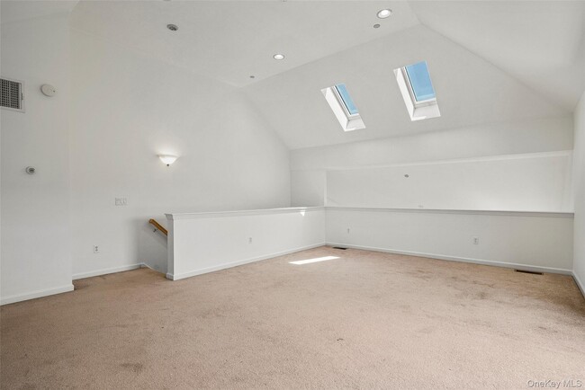 Building Photo - 402 Waterview Dr