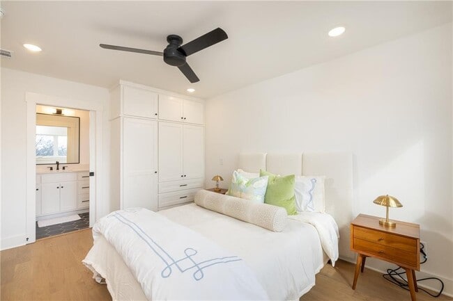 Building Photo - 205 W Lafayette St