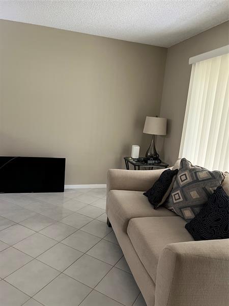 Building Photo - 1605 Abaco Dr