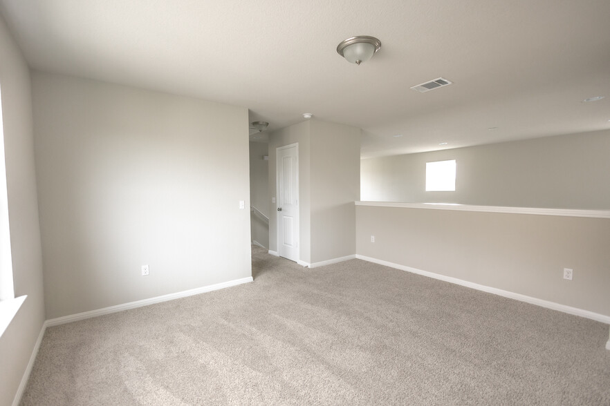 Building Photo - 209 Yoakum St