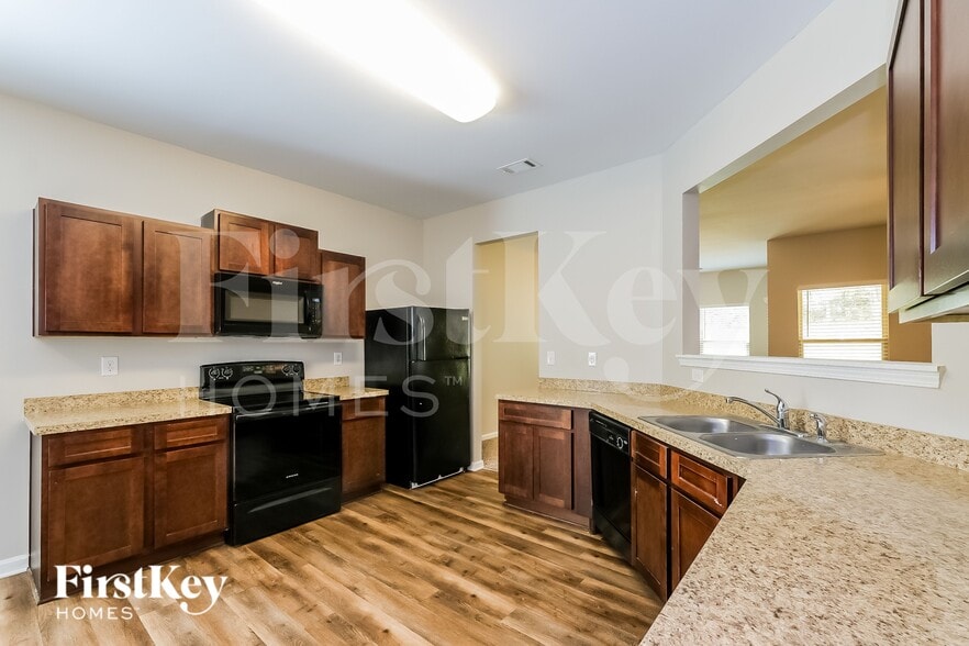 Building Photo - 345 Sunflower Ln