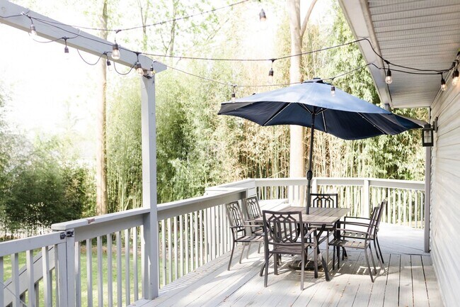 Building Photo - FULLY FURNISHED - Charming 3BR House in Arden