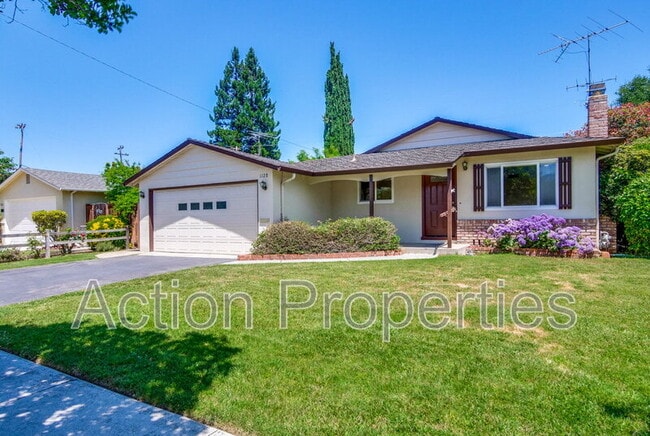 Building Photo - 1128 Kentwood Ave