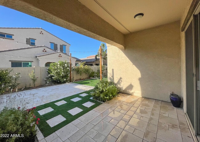 Building Photo - 2902 E Ebony Dr