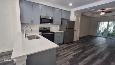 Building Photo - Now Leasing – 3 Bedroom / 2 Bathroom Luxury Apartments