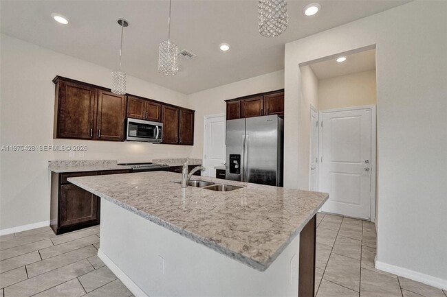 Building Photo - 4764 Eucalyptus Dr