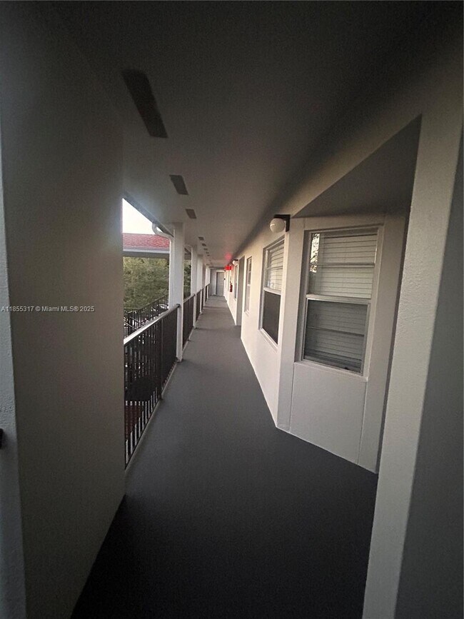 Building Photo - 1351 SW 125th Ave