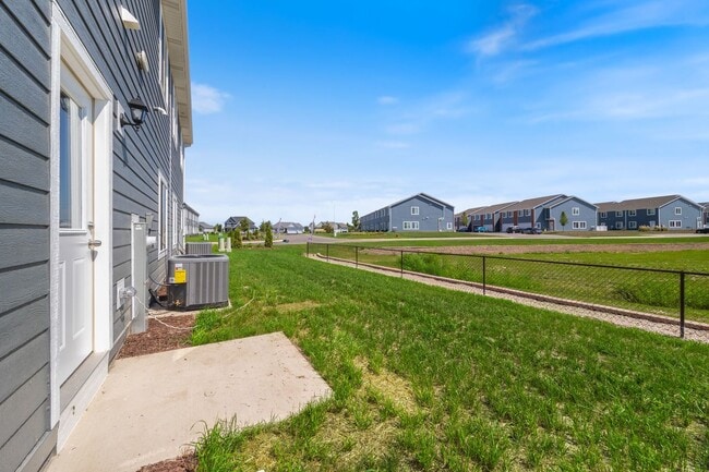 Building Photo - 1236 Gillespie Ln