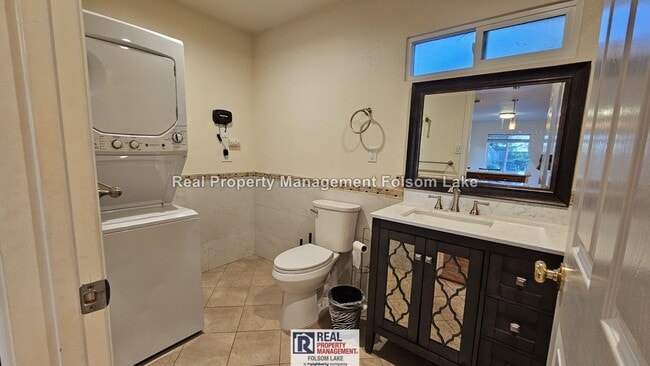Building Photo - El Dorado Hills 4 bedrooms and 2 baths home with Detached 1 bedroom and 1 bath Cottage