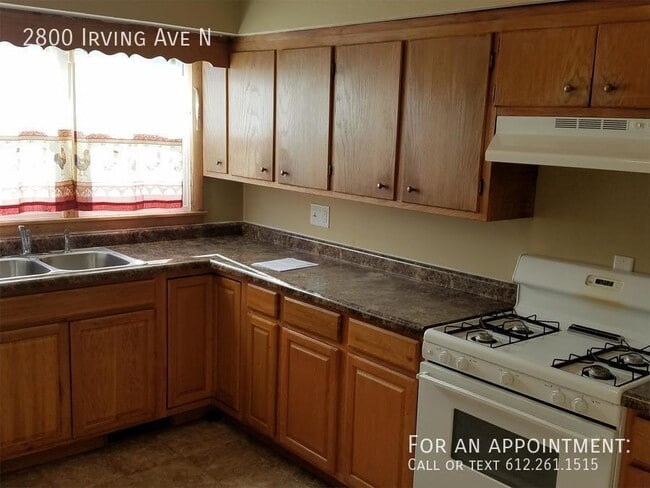 Building Photo - 2800 N Irving Ave