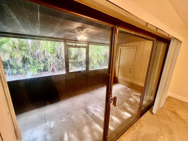 Building Photo - 3192 N Pine Island Rd