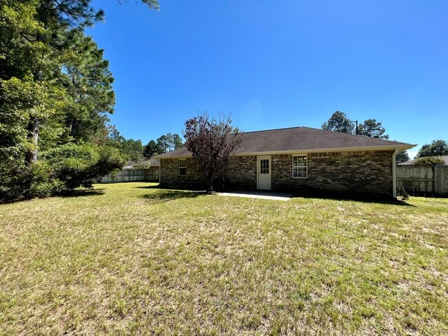 Building Photo - COMING MID-FEBRUARY 2026! (One Pet Maximum)