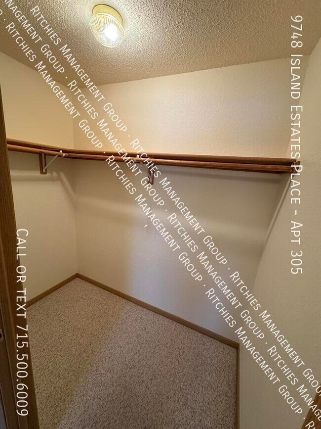 Building Photo - 9748 Island Estates Pl