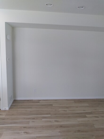 Building Photo - 4980 Construct Pt