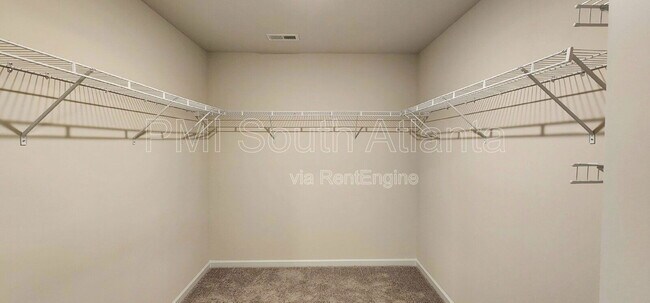 Building Photo - 336 Sinclair Ct