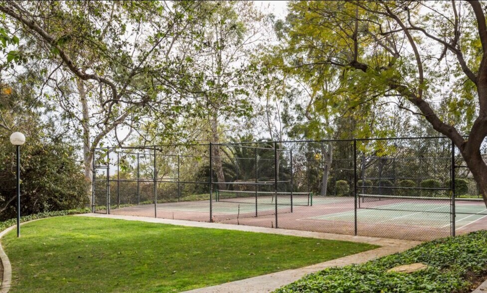 Building Photo - 4141 Via Marisol