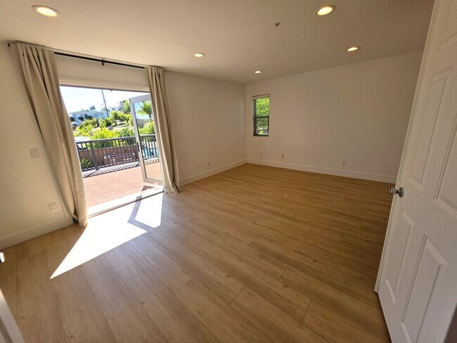 Building Photo - Gorgeous Santee Home, no expense spared!