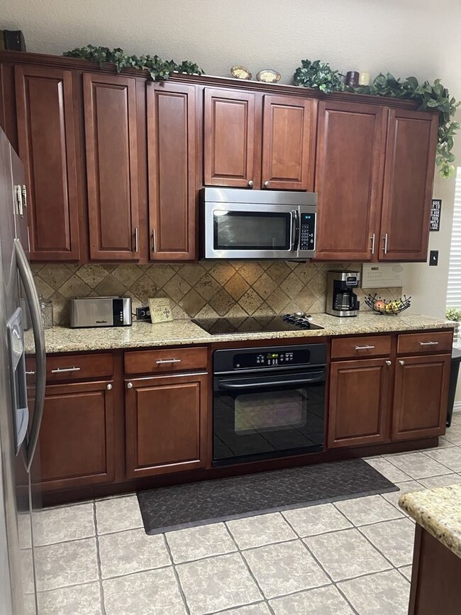 Building Photo - 4102 Kite Ln