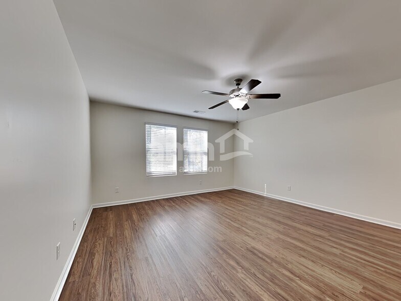 Building Photo - 200 Orion Way