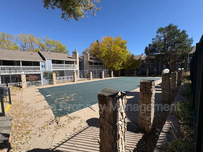 Building Photo - 8335 E Fairmount Dr