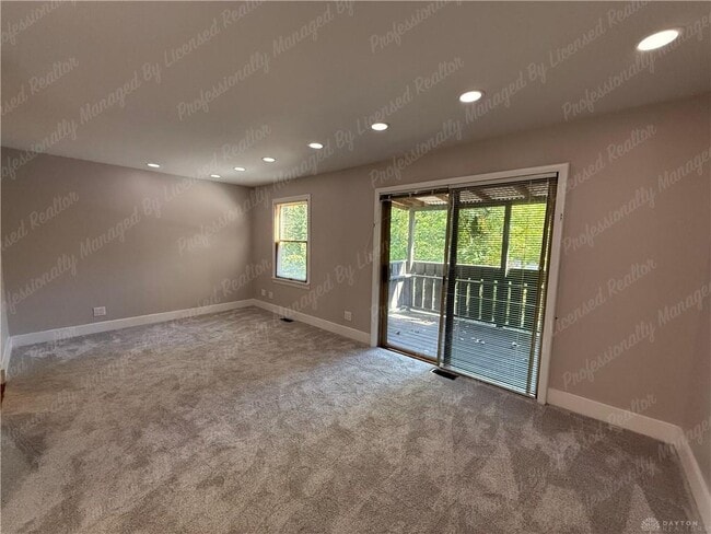 Building Photo - 2154 Willowgrove Ave