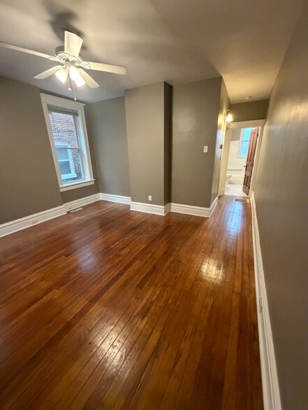 Building Photo - 3461 S Spring Ave