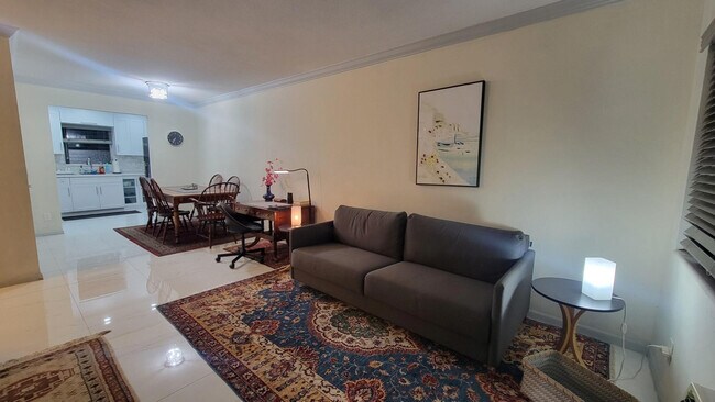 Building Photo - 3701 Tyler St