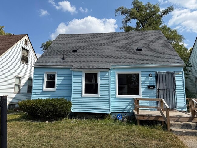 Primary Photo - 19976 Mendota St