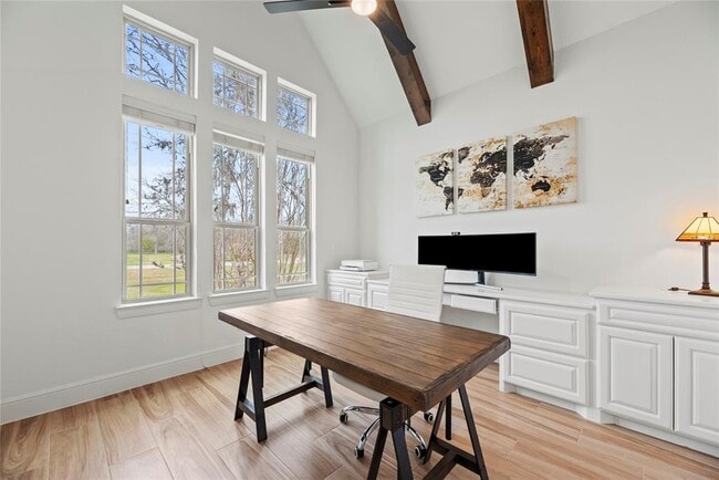 Building Photo - 32711 Wales Cir
