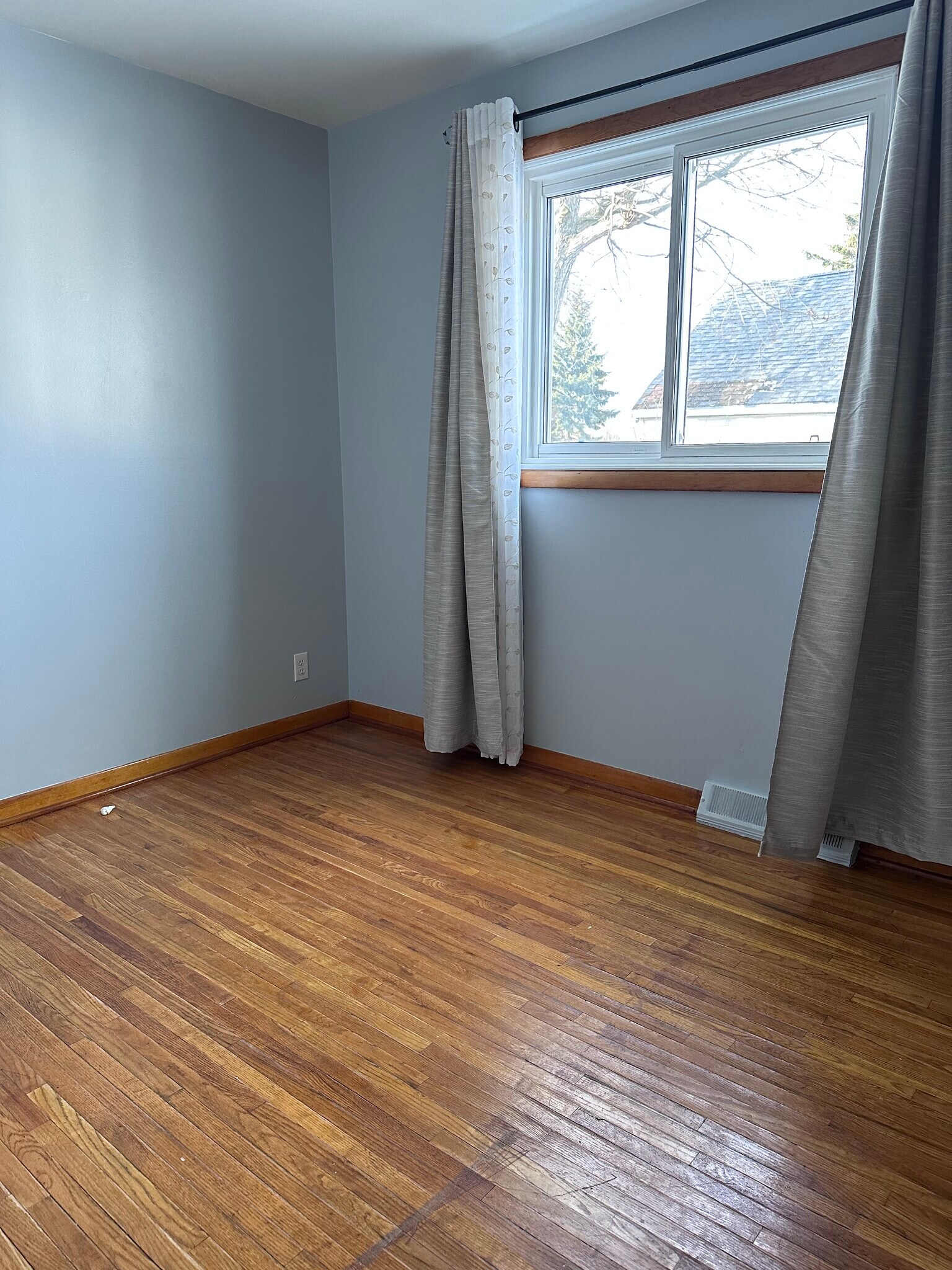 Building Photo - 47 Awood Pl