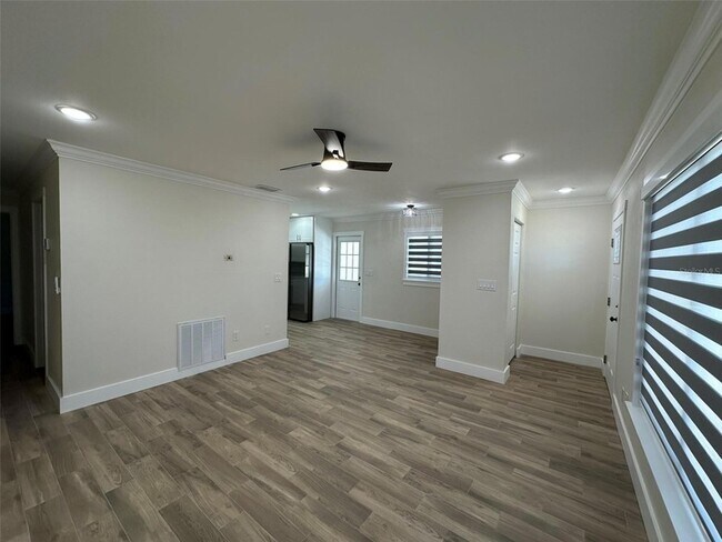 Building Photo - 6013 Fortune Pl