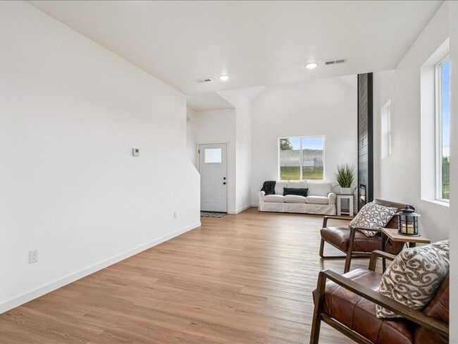 Building Photo - 1507 Duncan Dr