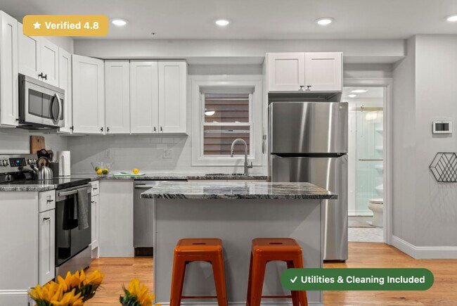 Building Photo - Furnished Bedroom with Private Bath in Charlestown