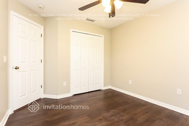 Building Photo - 5140 Layton Dr