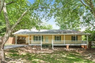 Building Photo - 155 Sunny Ln