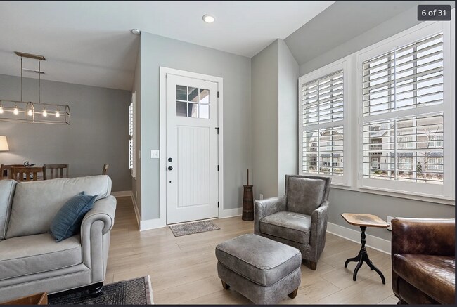 Building Photo - 4784 Arden Wy