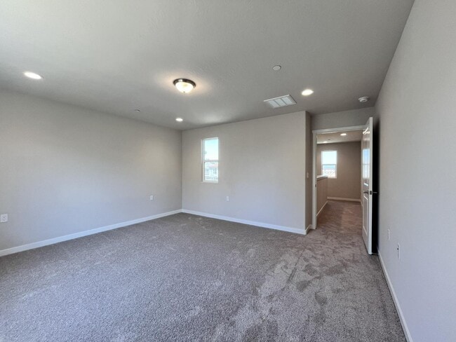 Building Photo - 2909 E Veleta Dr