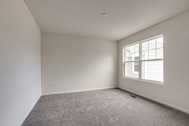 Building Photo - 264 Hoffmann Dr