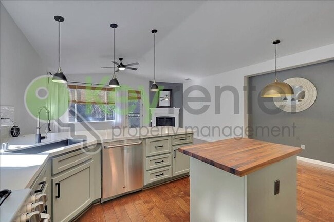 Building Photo - 4510 Pheasant Ln