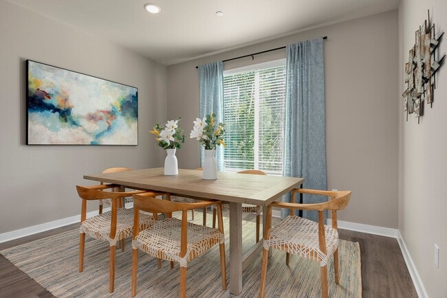 Building Photo - 4 Bedroom with Greenspace Privacy!