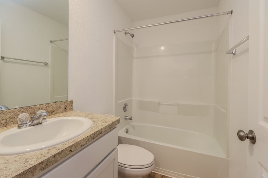 Building Photo - 3659 Solanum Dr