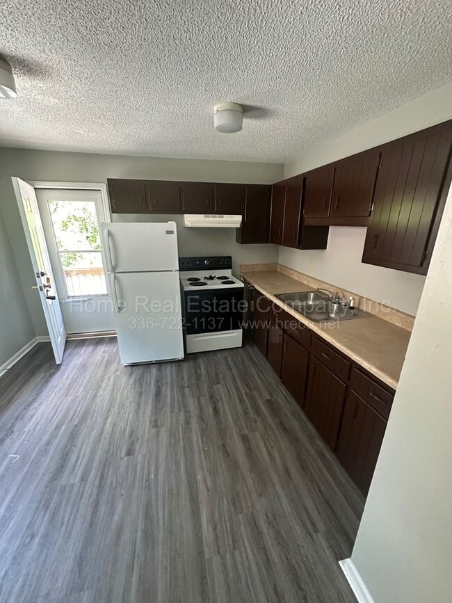 Building Photo - 4229 Ogburn Ave