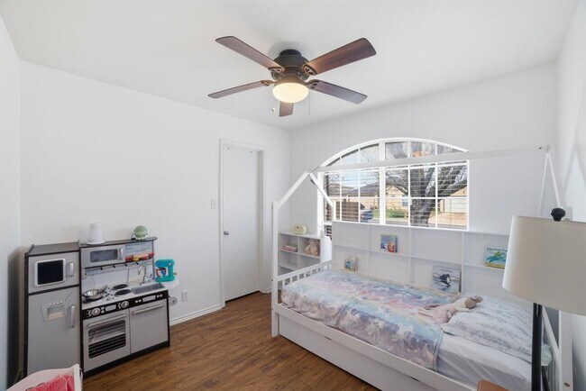 Building Photo - 411 Copper Ln