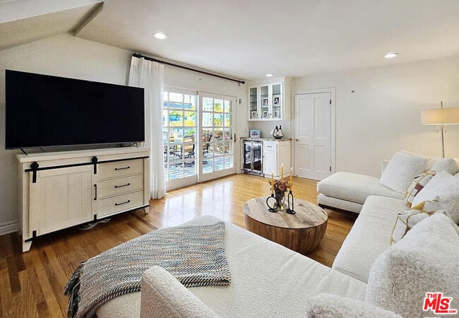 Building Photo - 3690 Crownridge Dr