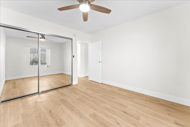 Building Photo - 6110 Cahuenga Blvd