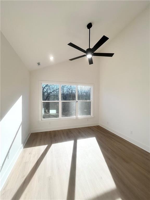 Building Photo - 32 Coalburn Dr