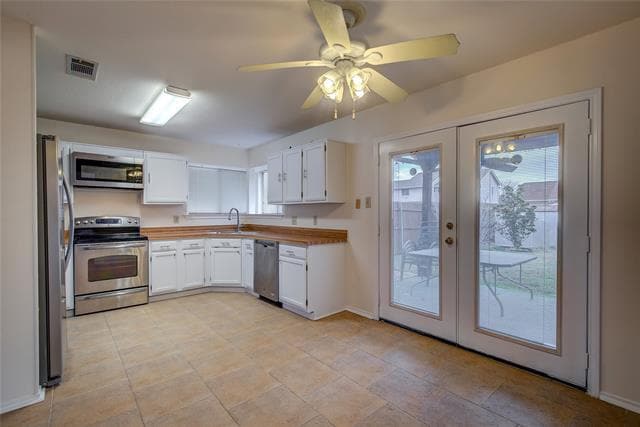 Building Photo - 8005 Cornell Dr